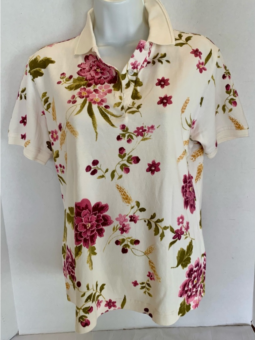 IZOD Floral Polo Top in Ivory and Pink - Women's Short Sleeve. Small